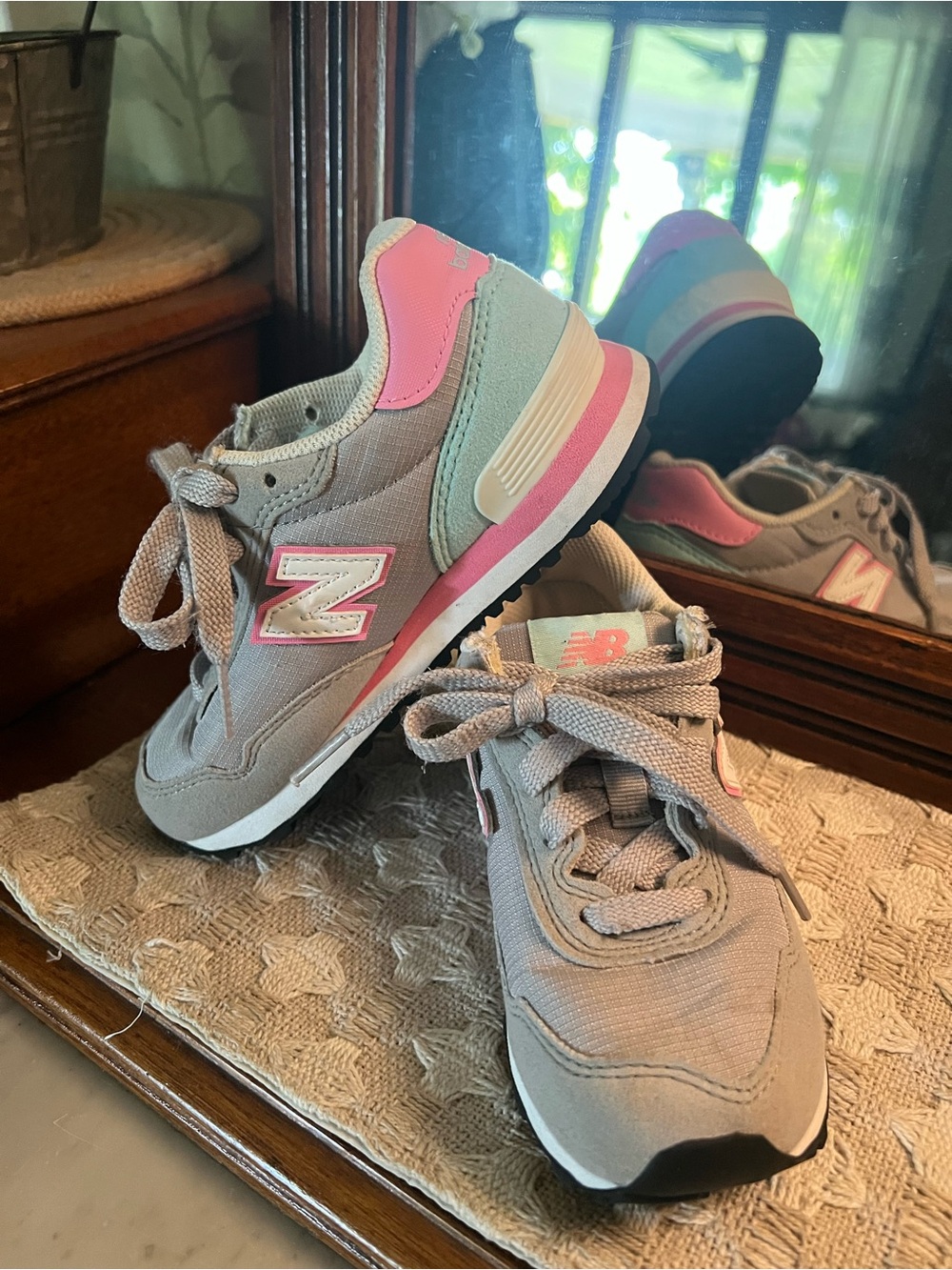 NEW BALANCE Classic 515 V1 Casual Athleisure Sneakers Grey Pink Blue Girls Sz 11